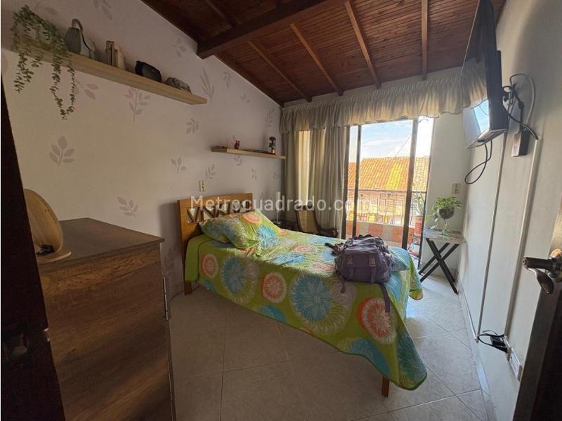 Casa – Bello, La Florida - Más
