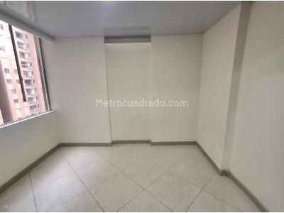 Apartamento de 3 alcobas en venta en Machado, Bello, 64 m² · foto 3 de 12