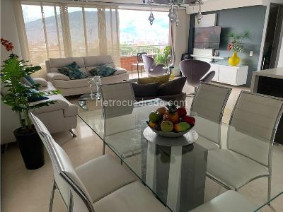 Apartamento en venta en La Castellana, Medellín · foto 2 de 15