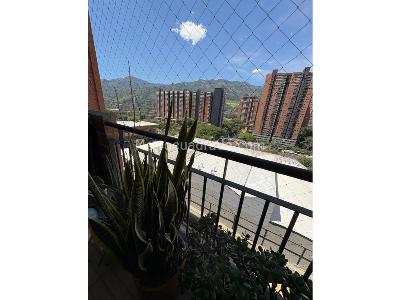 Apartamento de 2 alcobas en venta en Niquia, Bello, 60 m² · foto 12 de 13