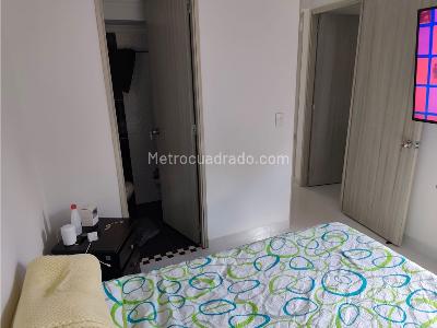Apartamento de 3 alcobas en venta en Madera, Bello, 58 m² · foto 8 de 19