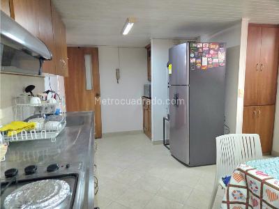 Apartamento de 4 alcobas en venta en El Poblado, Medellín, 125 m² · foto 16 de 19