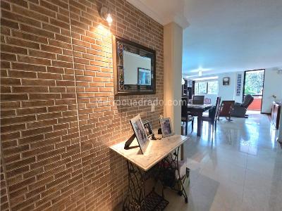 Apartamento de 4 alcobas en venta en El Poblado, Medellín, 125 m² · foto 5 de 19
