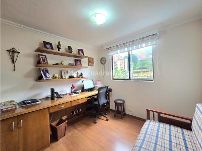 Apartamento de 4 alcobas en venta en El Poblado, Medellín, 125 m² · foto 7 de 19