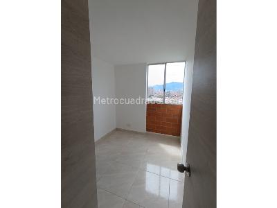 Apartamento de 3 alcobas en venta en El Trapiche, Bello, 55 m² · foto 5 de 14