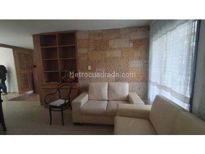 Casa de 4 alcobas en venta en Estadio, Medellín, 143 m² · foto 2 de 14