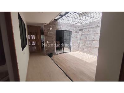 Casa de 4 alcobas en venta en Estadio, Medellín, 143 m² · foto 3 de 14
