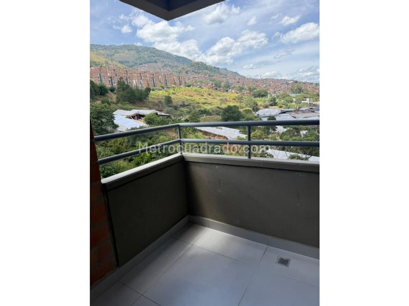 Piso – Bello - Vista 3
