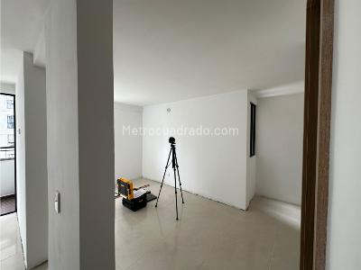 Apartamento en venta en Calasanz, Medellín · foto 3 de 20