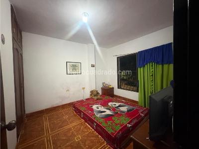 Casa de 3 alcobas en venta en Barrio Nuevo, Bello, 60 m² · foto 3 de 20