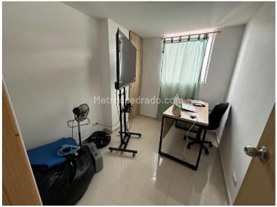 Apartamento de 3 alcobas en venta en Machado, Bello, 60 m² · foto 5 de 9