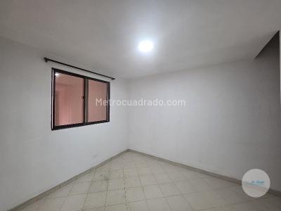 Apartamento de 3 alcobas en arriendo en Cabañas, Bello, 80 m² · foto 9 de 16