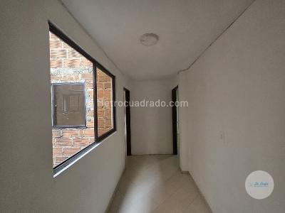 Apartamento de 3 alcobas en arriendo en Cabañas, Bello, 80 m² · foto 10 de 16