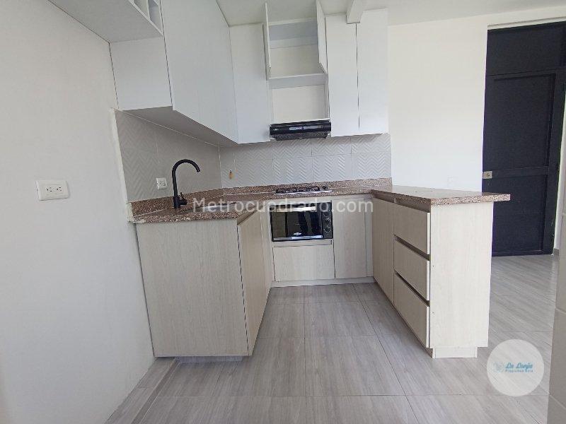 Piso – Bello - Vista 4