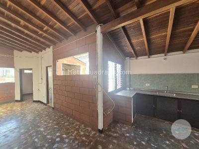 Apartamento de 3 alcobas en arriendo en La Cumbre, Bello, 58 m² · foto 4 de 18
