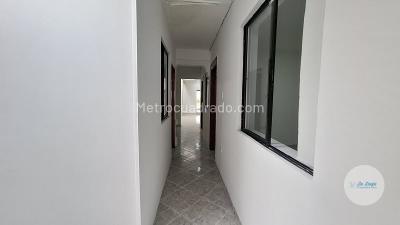 Casa de 5 alcobas en arriendo en La America, Medellín, 268 m² · foto 4 de 18