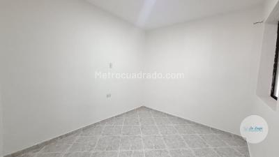 Casa de 5 alcobas en arriendo en La America, Medellín, 268 m² · foto 7 de 18