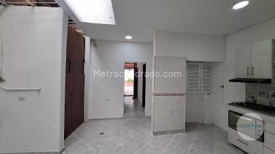 Casa de 5 alcobas en arriendo en La America, Medellín, 268 m² · foto 11 de 18