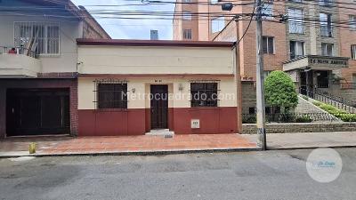 Casa de 5 alcobas en arriendo en La America, Medellín, 268 m² · foto 18 de 18