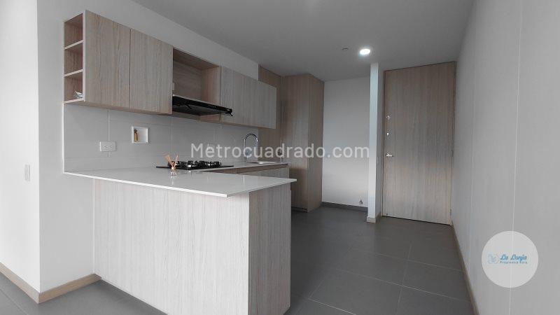 Modern 2BR Apartment for Rent in Envigado (Colina Campestre) - 2