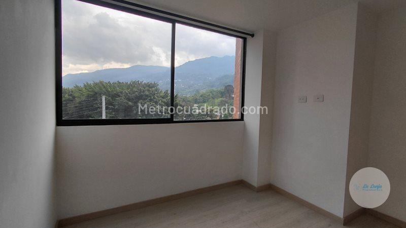 Modern 2BR Apartment for Rent in Envigado (Colina Campestre) - 8