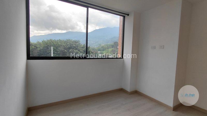 Modern 2BR Apartment for Rent in Envigado (Colina Campestre) - 9