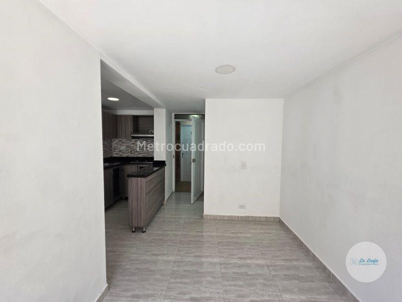 Apartamento de 3 Alcobas en Arriendo en Robledo (Piso 5, 54 m²) - 4