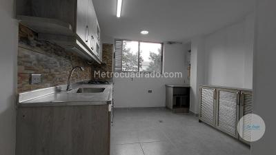 Apartamento de 3 alcobas en arriendo en El Poblado, Medellín, 100 m² · foto 3 de 20