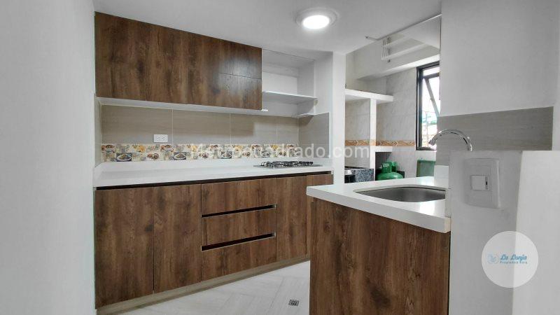 Apartamento de 2 Alcobas en Arriendo en Centro de Medellín (75 m²)