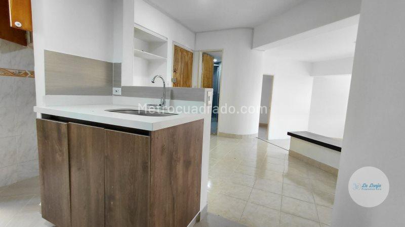 Apartamento de 2 Alcobas en Arriendo en Centro de Medellín (75 m²) - 4