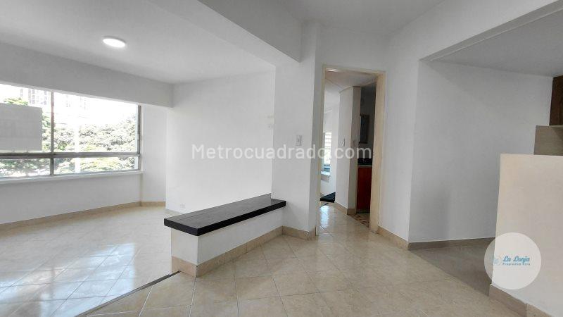Apartamento de 2 Alcobas en Arriendo en Centro de Medellín (75 m²) - 6