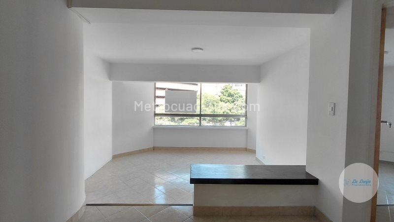 Apartamento de 2 Alcobas en Arriendo en Centro de Medellín (75 m²) - 8