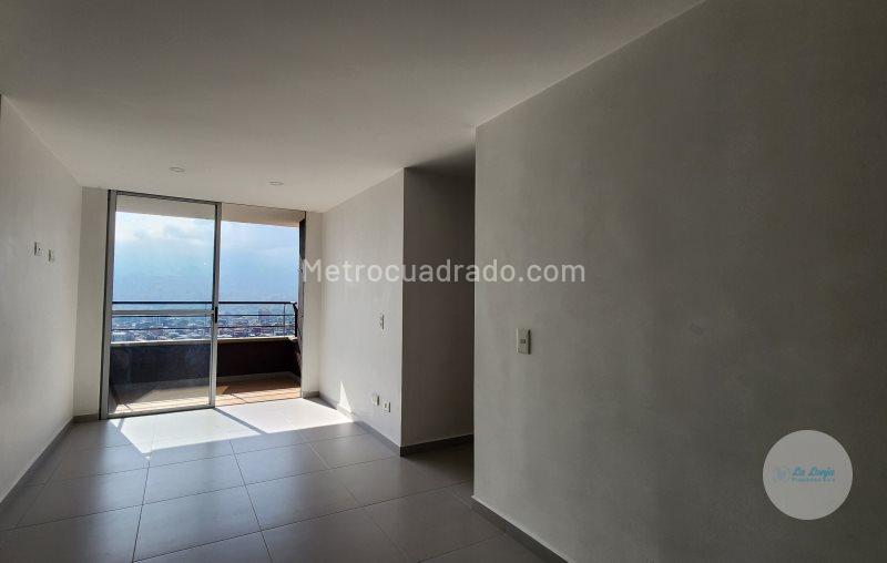 Hermoso Apartamento de 3 Alcobas con Balcón en Viviendas del Sur - 4