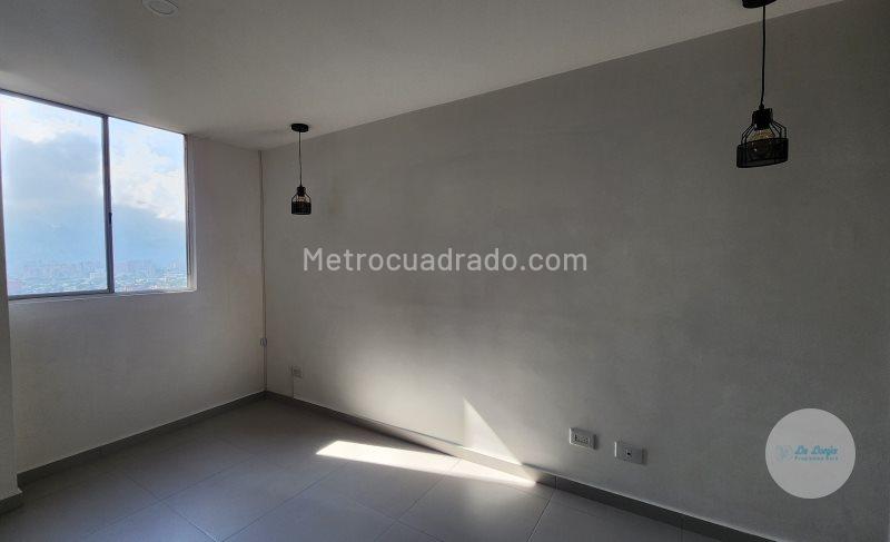 Hermoso Apartamento de 3 Alcobas con Balcón en Viviendas del Sur - 5