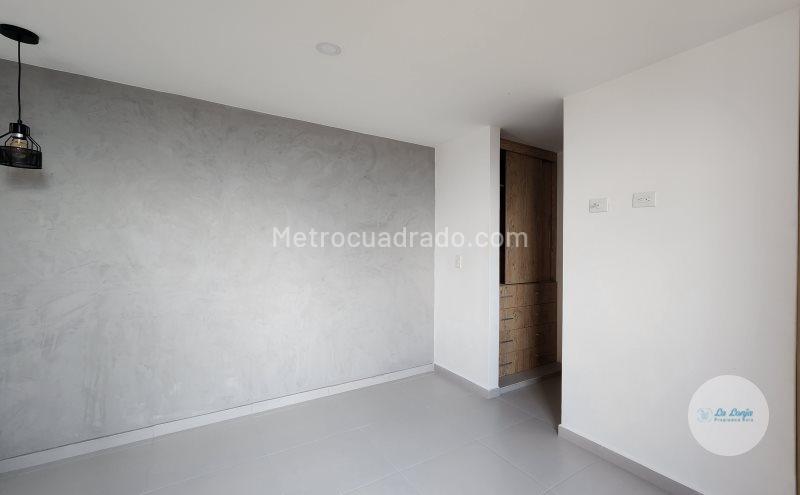 Hermoso Apartamento de 3 Alcobas con Balcón en Viviendas del Sur - 6