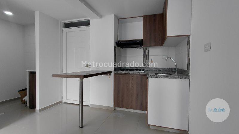 Apartamento en Arriendo de 3 Alcobas en Robledo Pajarito - 2