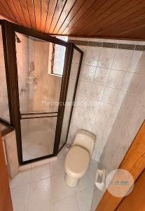Apartamento de 3 alcobas en arriendo en El Poblado, Medellín, 174 m² · foto 17 de 19
