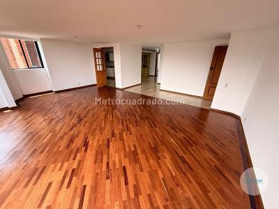 Apartamento de 3 alcobas en arriendo en El Poblado, Medellín, 174 m² · foto 3 de 19