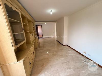 Apartamento de 3 alcobas en arriendo en El Poblado, Medellín, 174 m² · foto 4 de 19