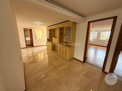 Apartamento de 3 alcobas en arriendo en El Poblado, Medellín, 174 m² · foto 5 de 19