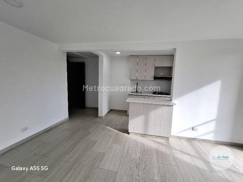 Cozy 2BR Apartment for Rent in Rionegro - 2