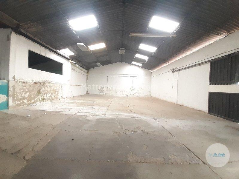 Bodega en Arriendo, Obrero, Bello - Więcej