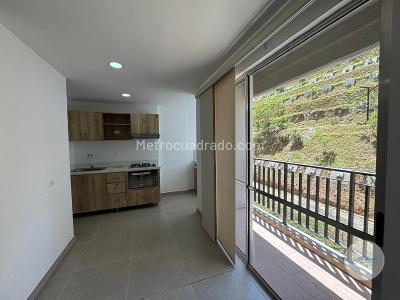 Apartamento de 3 alcobas en venta en Rionegro, Rionegro, 62 m² · foto 2 de 19