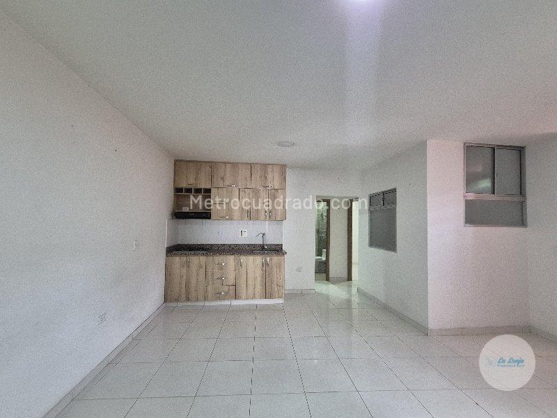 Piso – Bello - Vista 3