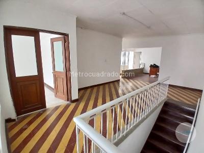 Apartamento en arriendo en La Candelaria, Medellín · foto 4 de 9