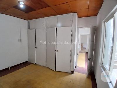Apartamento en arriendo en La Candelaria, Medellín · foto 6 de 9