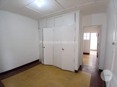 Apartamento en arriendo en La Candelaria, Medellín · foto 7 de 9