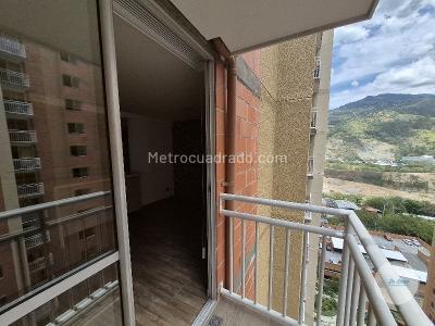 Apartamento de 3 alcobas en venta en Guasimalito, Bello, 59 m² · foto 20 de 20