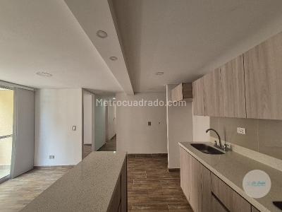 Apartamento de 3 alcobas en venta en Guasimalito, Bello, 59 m² · foto 2 de 20