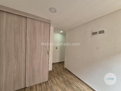Apartamento de 3 alcobas en venta en Guasimalito, Bello, 59 m² · foto 14 de 20